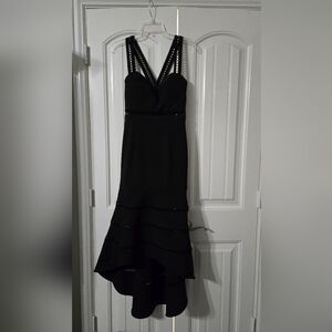 Elegant Black Sleeveless Dress